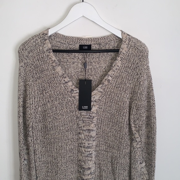 LINE | cable Knit Sweater V Neck Size small - Picture 4 of 11